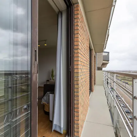 On The 8th Floor With Terrace Apartmán